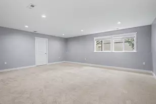 953 Wilson Ave, Saint Paul, MN 55106 - Photo 15
