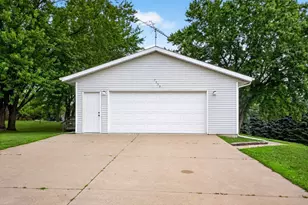 7559 Safari Ct NW, Rochester, MN 55901 - Photo 13