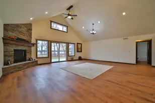 13728 Memorywood Dr, Baxter, MN 56425 - Photo 9