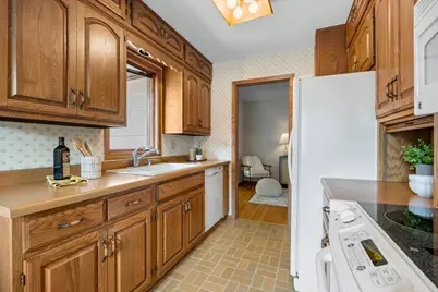 10006 Chicago Avenue S, Bloomington, MN 55420 - Photo 5