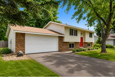 8444 Brunswick Court N, Brooklyn Park, MN 55443 - Photo 3