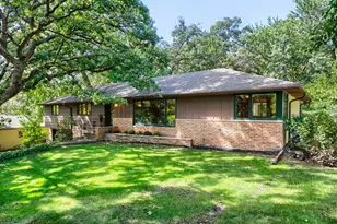332 Floral Dr W, Shoreview, MN 55126 - Photo 3
