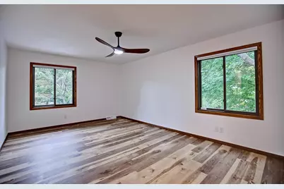 2400 Garland Lane N, Plymouth, MN 55447 - Photo 31