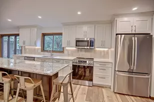 2400 Garland Ln N, Plymouth, MN 55447 - Photo 7