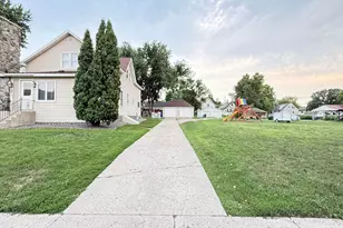 135 5th Ave, Granite Falls, MN 56241 - Photo 3