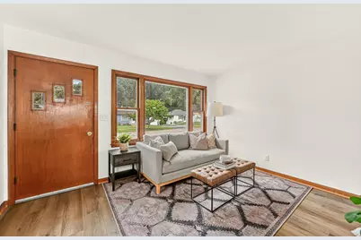 1520 5th Street NE, Rochester, MN 55906 - Photo 3