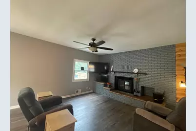 4917 Abbott Avenue N, Brooklyn Center, MN 55429 - Photo 5