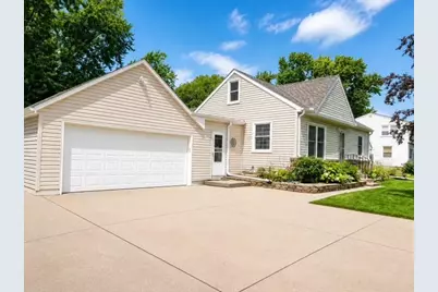 4917 Abbott Avenue N, Brooklyn Center, MN 55429 - Photo 1
