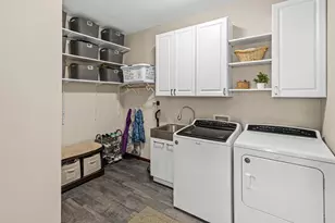 8421 Blazing Star Cir, Shakopee, MN 55379 - Photo 21