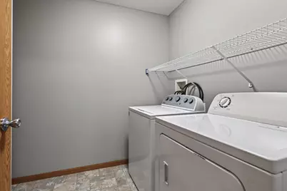 1191 Highpoint Curve, Shakopee, MN 55379 - Photo 17