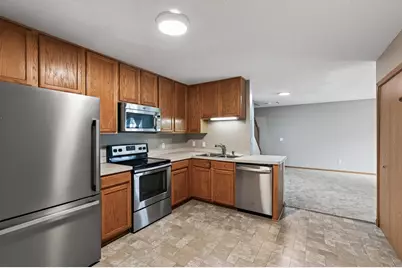 1191 Highpoint Curve, Shakopee, MN 55379 - Photo 5