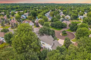 1401 Larkspur Ct, Woodbury, MN 55129 - Photo 5