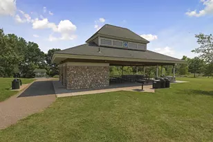 1401 Larkspur Ct, Woodbury, MN 55129 - Photo 57