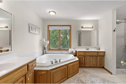 1401 Larkspur Court, Woodbury, MN 55129 - Photo 35