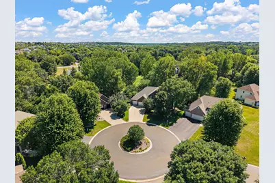 1401 Larkspur Court, Woodbury, MN 55129 - Photo 11