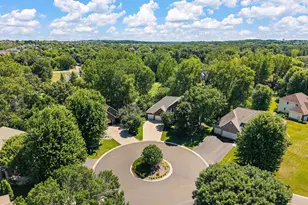 1401 Larkspur Ct, Woodbury, MN 55129 - Photo 11