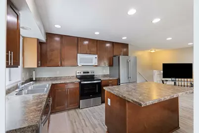 8117 Florida Court N, Brooklyn Park, MN 55445 - Photo 9