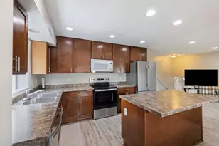 8117 Florida Ct N, Brooklyn Park, MN 55445 - Photo 9