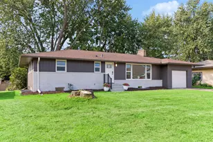 1432 County Road B West W, Roseville, MN 55113 - Photo 3
