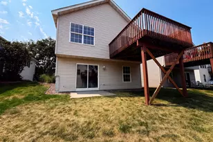 7476 Hampton Ln, Shakopee, MN 55379 - Photo 5