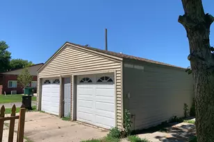 307 1st St SE, Fairfax, MN 55332 - Photo 5