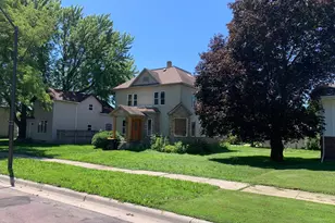 307 1st St SE, Fairfax, MN 55332 - Photo 3