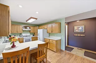 660 Riverview Dr, Monticello, MN 55362 - Photo 9