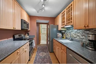 122 Demont Avenue E #362, Little Canada, MN 55117 - Photo 5