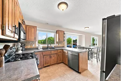 2331 Schoolmaster Drive, Chaska, MN 55318 - Photo 15