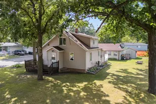 712 4th St SW, Little Falls, MN 56345 - Photo 1
