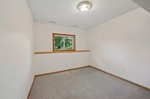 10420 49th Ave N, Plymouth, MN 55442 - Photo 29