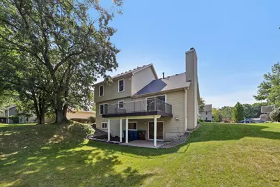 10420 49th Avenue N, Plymouth, MN 55442 - Photo 33