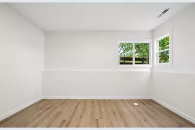 18121 Covington Path, Minnetonka, MN 55345 - Photo 21