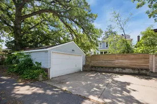 2432 W 24th St, Minneapolis, MN 55405 - Photo 35