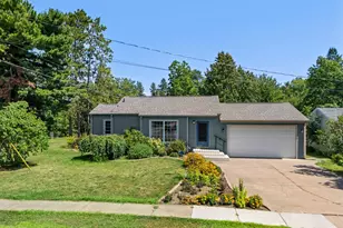 460 S Grey Ave, Rush City, MN 55069 - Photo 3
