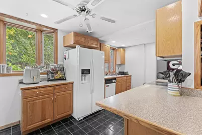 303 1st Street SW, Austin, MN 55912 - Photo 9
