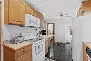 303 1st St SW, Austin, MN 55912 - Photo 11