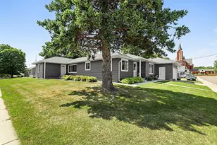 211 Cedar Ave S, Watkins, MN 55389 - Photo 3