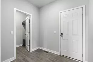 18203 Hideaway Trl, Lakeville, MN 55044 - Photo 21