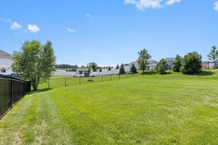 18203 Hideaway Trl, Lakeville, MN 55044 - Photo 49