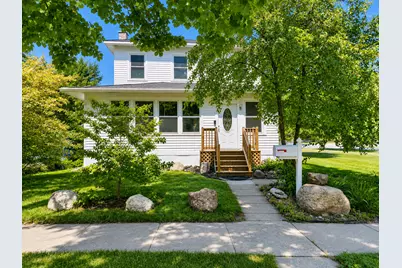 319 5th Street NE, Staples, MN 56479 - Photo 1