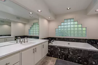 317 Meadow Woods Drive, Mankato, MN 56001 - Photo 37