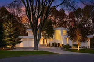 317 Meadow Woods Dr, Mankato, MN 56001 - Photo 1