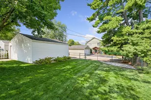 5900 Queen Ave S, Minneapolis, MN 55410 - Photo 17