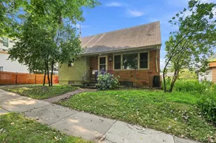 212 3rd St E, Jordan, MN 55352 - Photo 3