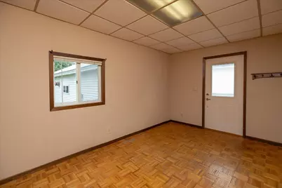 105 4th St NW, Kasson, MN 55944 - Photo 5