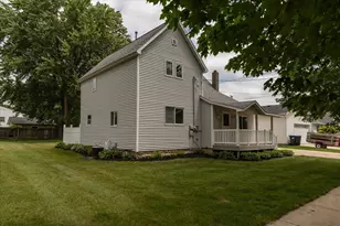 105 4th St NW, Kasson, MN 55944 - Photo 3