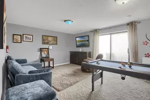 9119 Regent Pkwy, Brooklyn Park, MN 55443 - Photo 9