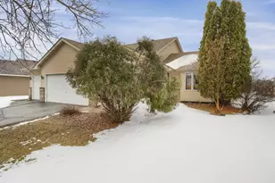 9119 Regent Pkwy, Brooklyn Park, MN 55443 - Photo 17