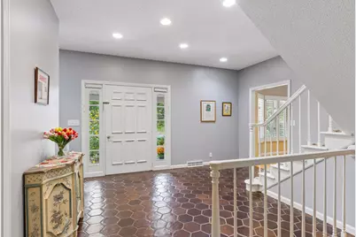 1355 Medora Road, Mendota Heights, MN 55118 - Photo 5